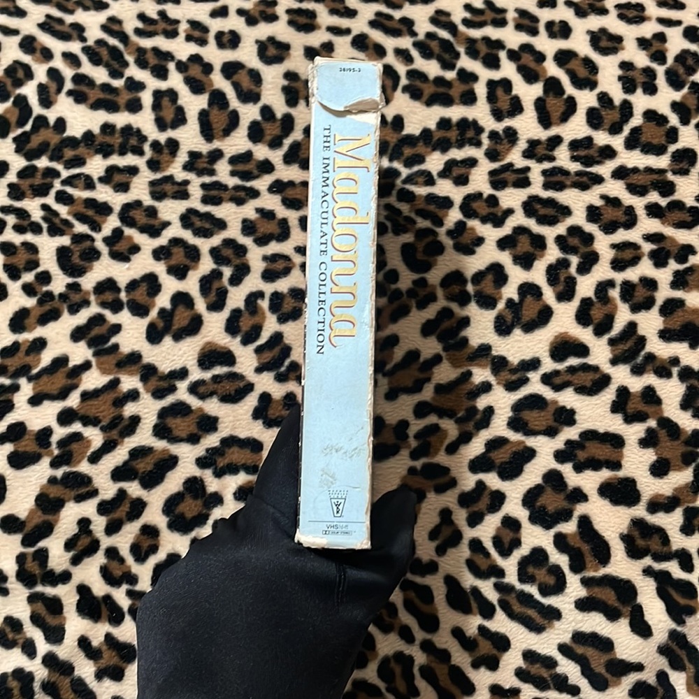 1990 MADONNA The Immaculate Collection ๐ถ VHS Video Collection Music Vintage 90s - Picture 7 of 15